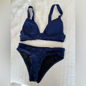 Navy bikini